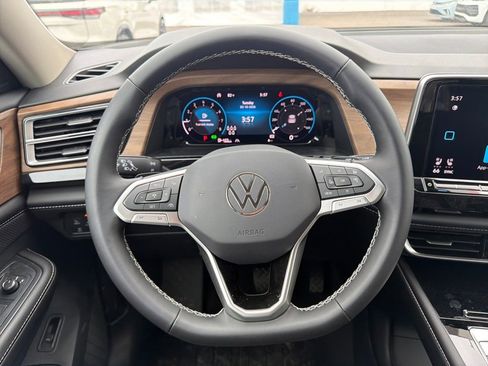 New 2026 Volkswagen Atlas SE FWD image 15