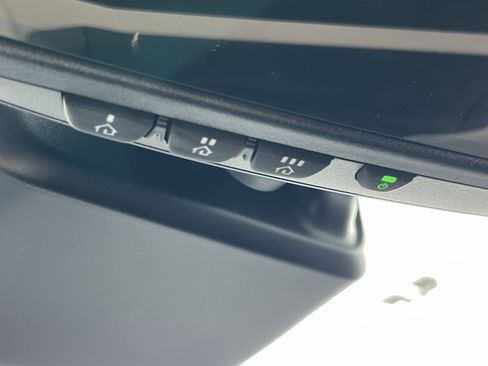 Used 2023 Subaru Ascent Limited w/ Technology Package image 38