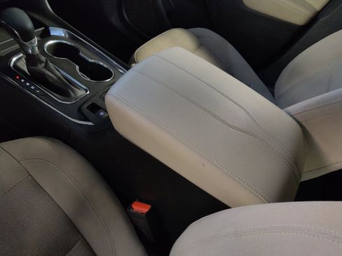 Used 2023 Chevrolet Traverse LS w/ Safety Package image 26