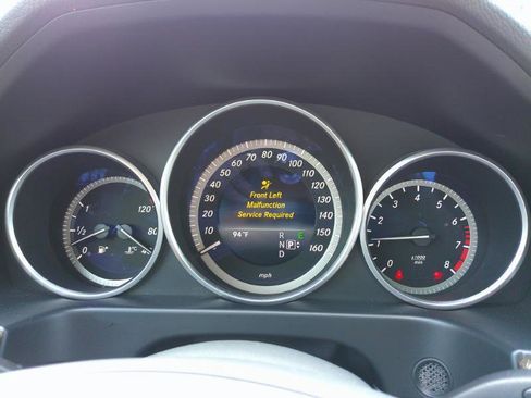 Used 2016 Mercedes-Benz E 350 Sedan w/ Premium Package image 22