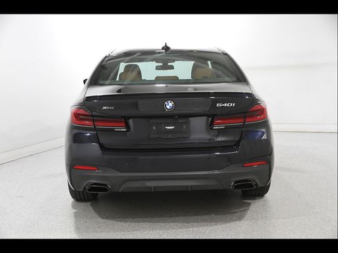 Used 2023 BMW 540i xDrive w/ M Sport Package AWD/4WD image 21