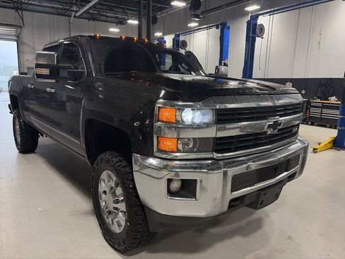 Used 2015 Chevrolet Silverado 2500 LTZ w/ Duramax Plus Package AWD/4WD image 1
