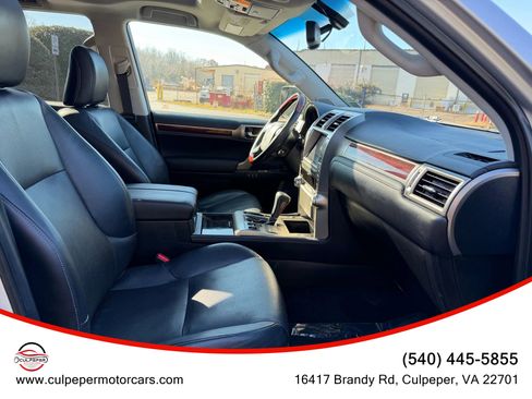 Used 2010 Lexus GX 460 image 17