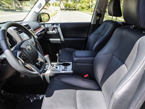 Used 2022 Toyota 4Runner Limited AWD/4WD image 24