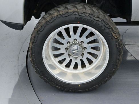 Used 2013 Chevrolet Silverado 2500 LTZ w/ LTZ Plus Package image 32