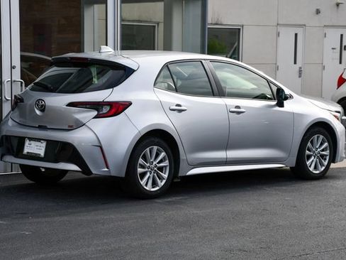 Used 2023 Toyota Corolla SE FWD image 7