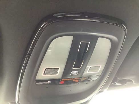 Used 2023 Volvo S90 B6 Ultimate image 33