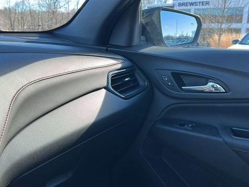 Used 2022 Chevrolet Equinox RS image 19