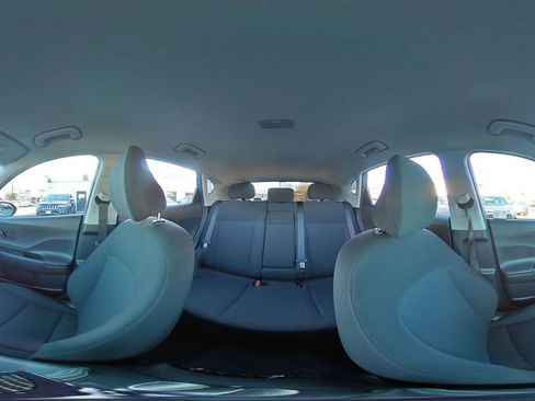 Used 2025 Hyundai Kona SEL image 42