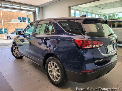 Used 2022 Chevrolet Equinox LS FWD image 8