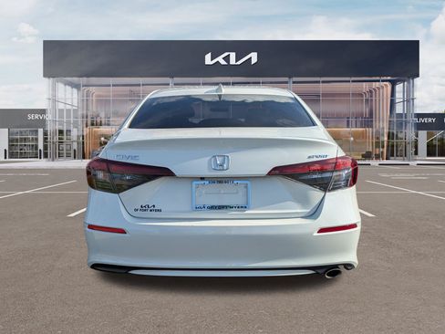 Used 2025 Honda Civic Sport image 5
