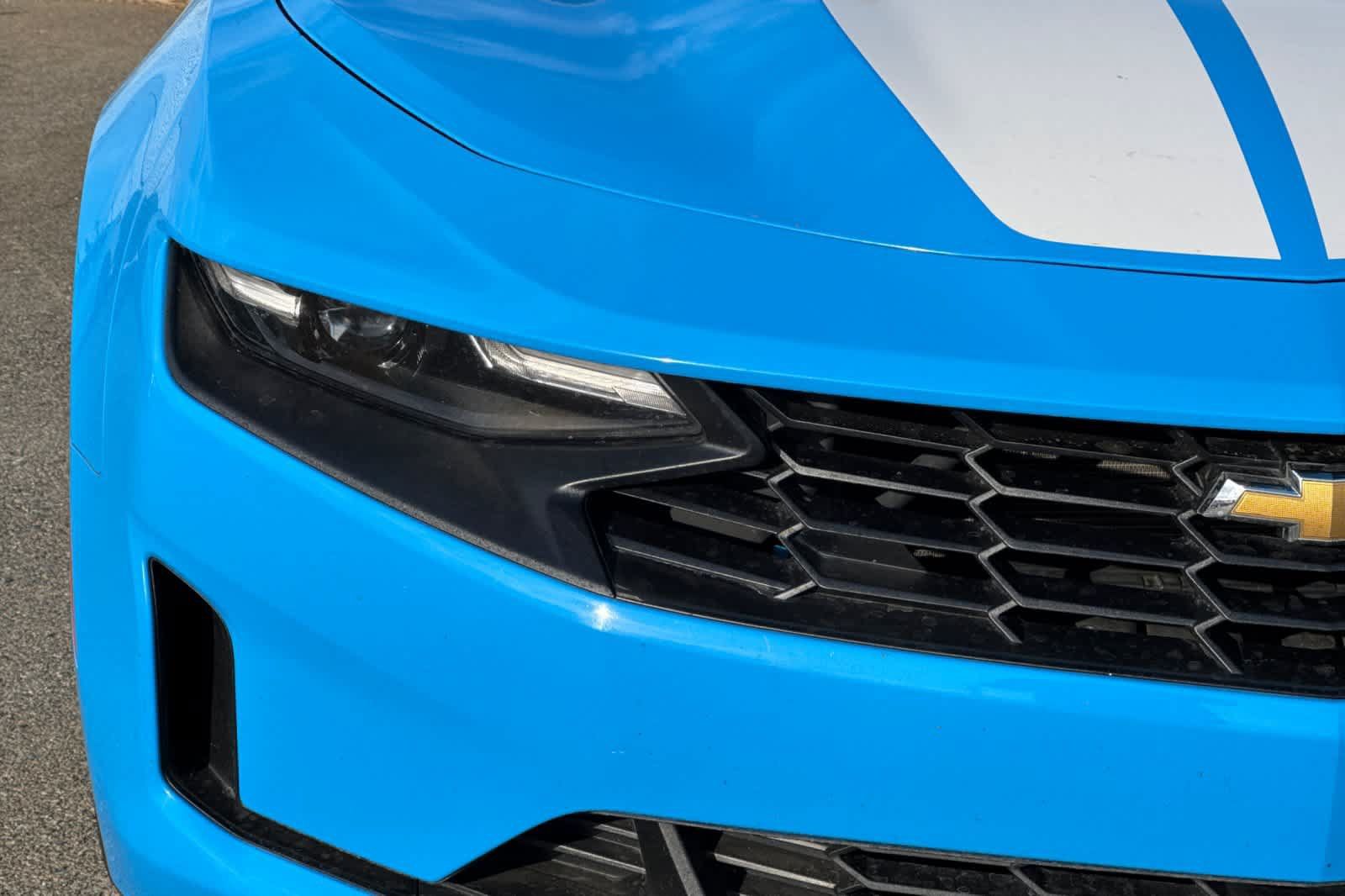 Used 2023 Chevrolet Camaro LT RWD image 17