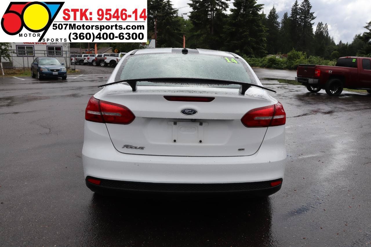 Used 2017 Ford Focus SE FWD image 6