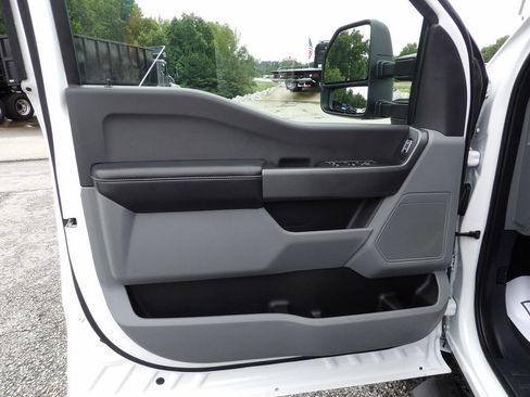 Used 2025 Ford F250 XLT w/ FX4 Off-Road Package AWD/4WD image 14