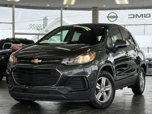 Used 2019 Chevrolet Trax LS w/ Tint and Cruise Package image 4