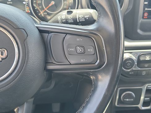 Used 2021 Jeep Wrangler Unlimited Sport AWD/4WD image 23