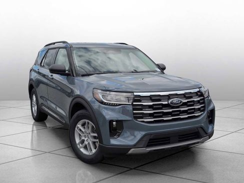 New 2025 Ford Explorer Active w/ Active Comfort Package image 12