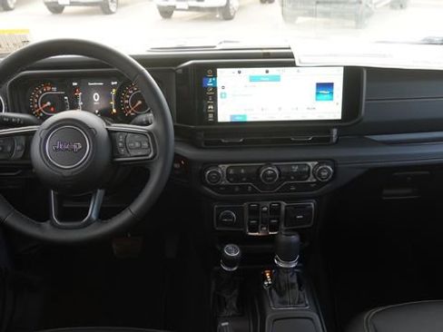 New 2026 Jeep Gladiator Sport image 14