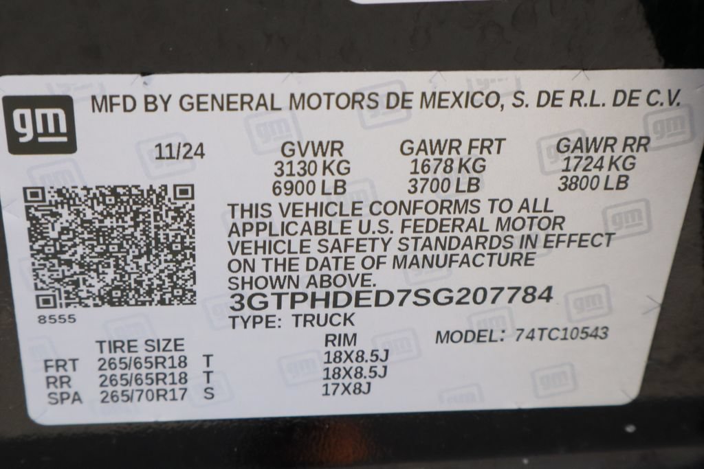 Certified 2025 GMC Sierra 1500 SLT RWD image 32