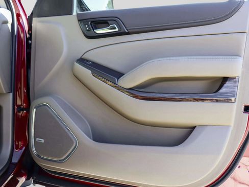 Used 2019 GMC Yukon XL SLT w/ Open Road Package image 39