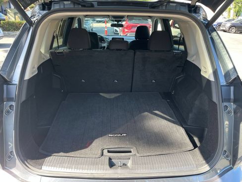 Used 2025 Nissan Rogue SV AWD/4WD image 33