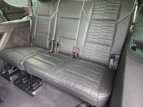 Used 2024 Cadillac Escalade V w/ LPO, ONYX Package AWD/4WD image 30