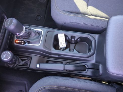 New 2026 Jeep Gladiator Sport AWD/4WD image 15