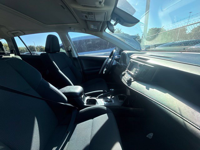 Used 2018 Toyota RAV4 XLE FWD image 6