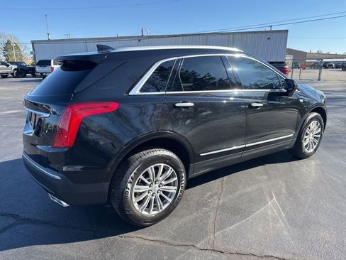 Used 2018 Cadillac XT5 Luxury w/ Driver Awareness Package FWD image 5