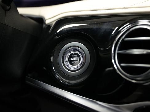 Used 2018 Mercedes-Benz Maybach S 560 4MATIC image 30