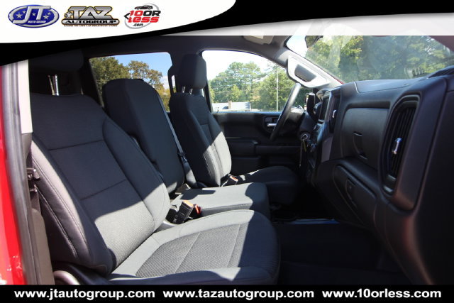 Used 2020 Chevrolet Silverado 1500 Custom w/ Custom Value Package AWD/4WD image 13