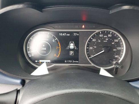 Certified 2025 Nissan Versa SV w/ Trunk Package FWD image 19