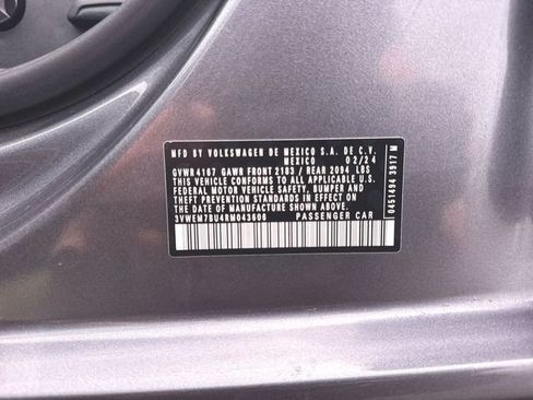 Used 2024 Volkswagen Jetta SE FWD image 32