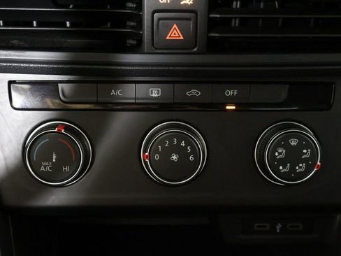 Used 2021 Volkswagen Jetta S image 41