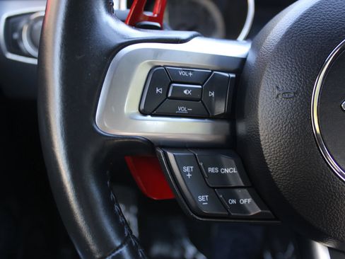Used 2019 Ford Mustang GT w/ Black Accent Package RWD image 8