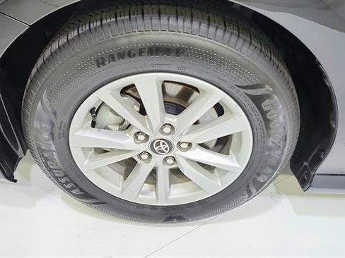 Used 2025 Toyota Camry LE FWD image 35