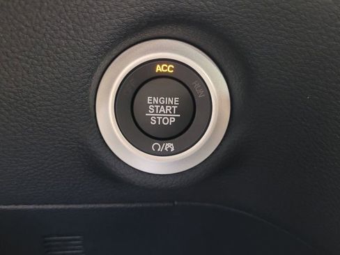 New 2026 Chrysler Pacifica Select image 21