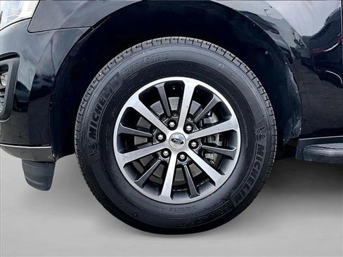 Used 2021 Ford Expedition Max XLT image 10