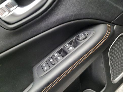 Used 2019 Jeep Compass Limited AWD/4WD image 27
