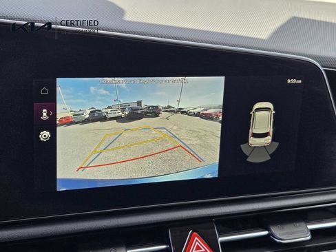 Certified 2024 Kia Niro Wind FWD image 18
