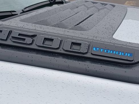 New 2026 RAM 1500 Laramie w/ Night Edition AWD/4WD image 7