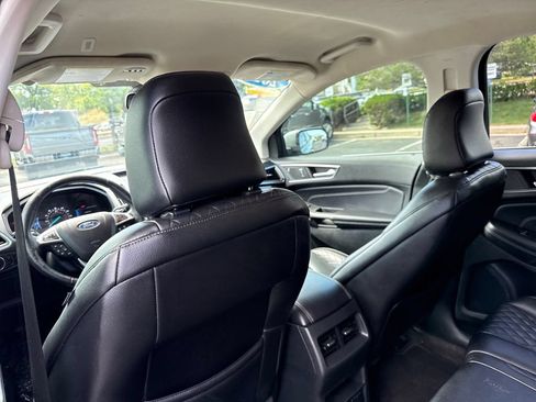 Certified 2023 Ford Edge Titanium AWD/4WD image 23