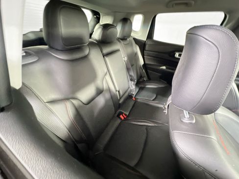 Used 2022 Jeep Compass Trailhawk w/ Trailhawk Elite Group AWD/4WD image 26