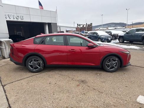 New 2025 Kia K4 LXS image 8