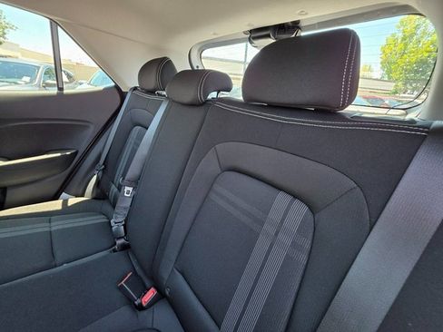 New 2025 Hyundai Venue SEL image 18