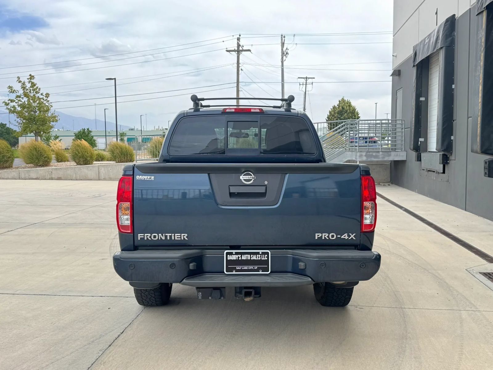 Used 2016 Nissan Frontier PRO-4X w/ Pro-4x Luxury Package AWD/4WD image 4