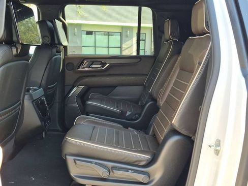 New 2026 GMC Yukon XL Denali Ultimate AWD/4WD image 22