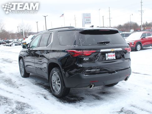 Certified 2023 Chevrolet Traverse LT image 6