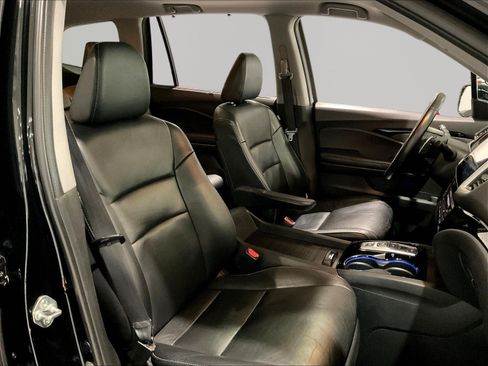 Used 2016 Honda Pilot Touring image 30