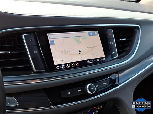 Used 2024 Buick Enclave Premium image 12